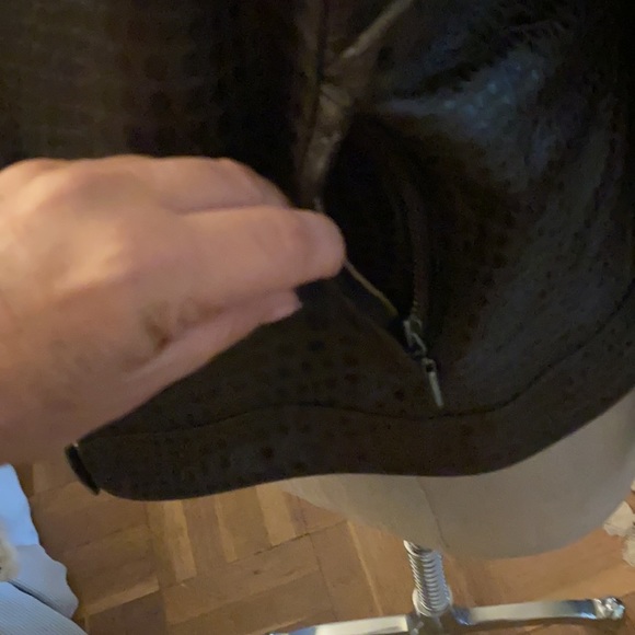 NWOT Valerie Stevens 100% genuine leather zippered moto jacket w/ great pockets. - Picture 5 of 13